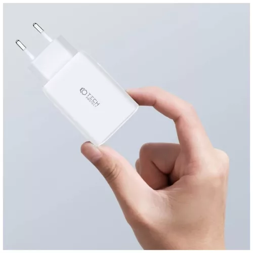 Tech-Protect PD65W / QC3.0 Hálózati Töltő adapter 1*USB-A, 2*USB-C fehér 934517