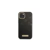 Guess GUHMP13MSAPSTK iPhone 13/14/15 6.1" készülékhez kemény tok Peony Logo Plate MagSafe fekete