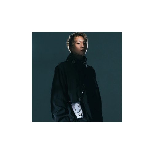 Skinarma Tok Helio iPhone 16 Pro készülékhez 6.3" Magnetic Charging + Grip Stand titán