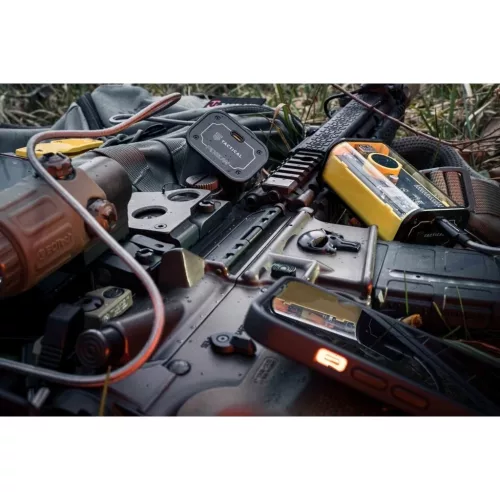 Tactical C4 Explosive power bank 9600mAh sárga